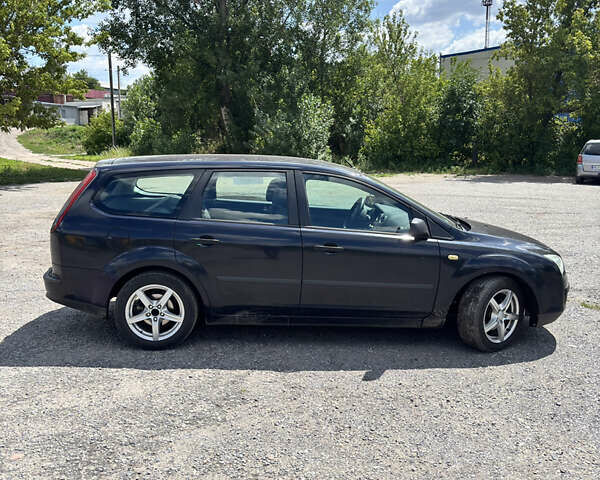 Синий Форд Фокус, объемом двигателя 1.56 л и пробегом 348 тыс. км за 4100 $, фото 2 на Automoto.ua