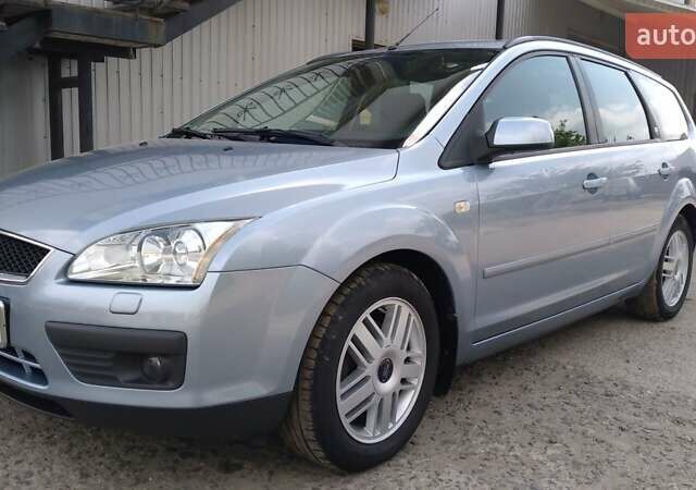 Синій Форд Фокус, об'ємом двигуна 1.6 л та пробігом 191 тис. км за 6100 $, фото 4 на Automoto.ua