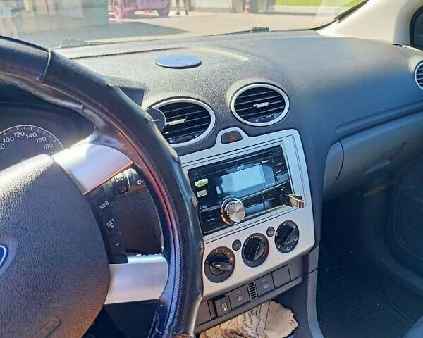 Синий Форд Фокус, объемом двигателя 1.6 л и пробегом 224 тыс. км за 5400 $, фото 3 на Automoto.ua