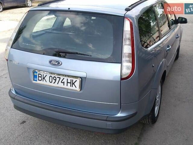 Синій Форд Фокус, об'ємом двигуна 1.6 л та пробігом 191 тис. км за 6100 $, фото 7 на Automoto.ua