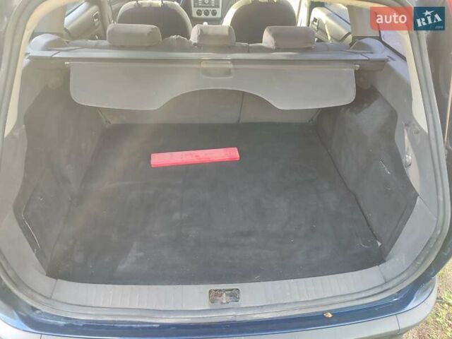 Синий Форд Фокус, объемом двигателя 1.6 л и пробегом 253 тыс. км за 4500 $, фото 8 на Automoto.ua