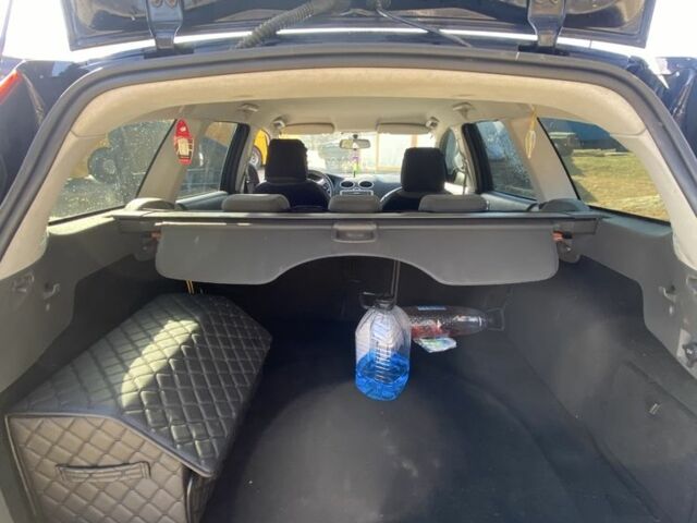 Синій Форд Фокус, об'ємом двигуна 1.8 л та пробігом 340 тис. км за 3500 $, фото 9 на Automoto.ua