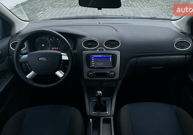 Синий Форд Фокус, объемом двигателя 1.6 л и пробегом 231 тыс. км за 4999 $, фото 40 на Automoto.ua