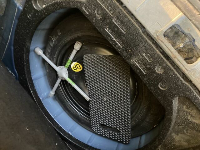 Форд Фокус 2007 в Краматорске на Automoto.ua Синий Форд Фокус, объемом двигателя 1.6 л и пробегом 280 тыс. км за 4200 $, фото 5 на Automoto.ua