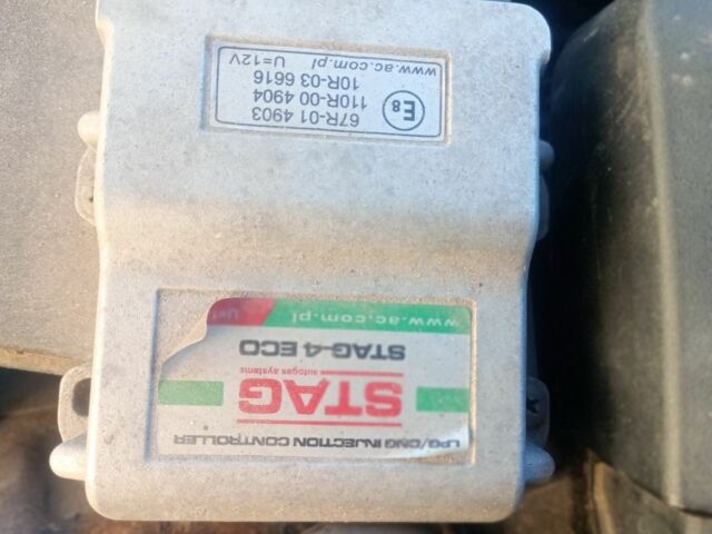 Синий Форд Фокус, объемом двигателя 1.6 л и пробегом 367 тыс. км за 3798 $, фото 5 на Automoto.ua