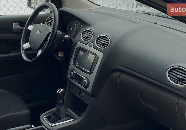 Синий Форд Фокус, объемом двигателя 1.6 л и пробегом 231 тыс. км за 5250 $, фото 50 на Automoto.ua