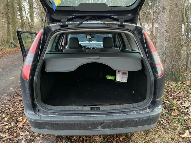 Синий Форд Фокус, объемом двигателя 2 л и пробегом 404 тыс. км за 2963 $, фото 3 на Automoto.ua