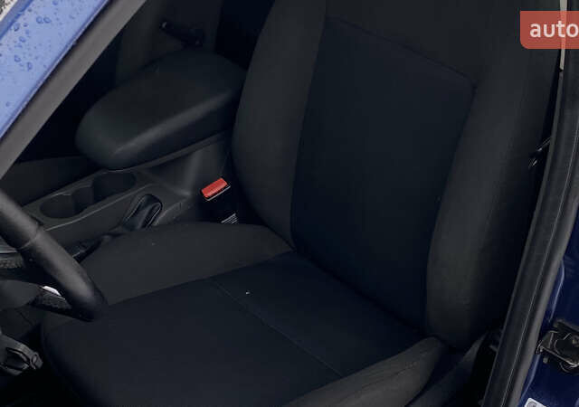 Синий Форд Фокус, объемом двигателя 1.6 л и пробегом 231 тыс. км за 5250 $, фото 37 на Automoto.ua