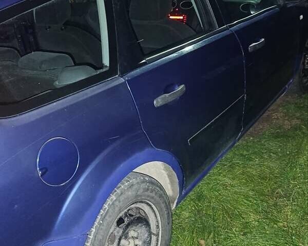 Форд Фокус 2007 в Фастове на Automoto.ua Синий Форд Фокус, объемом двигателя 1.6 л и пробегом 300 тыс. км за 3000 $, фото 1 на Automoto.ua