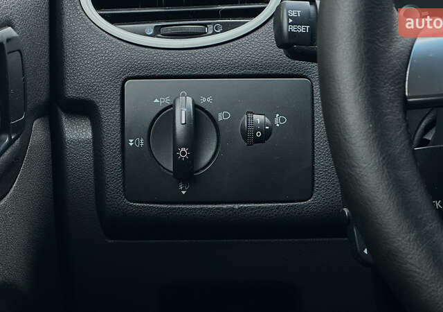 Синий Форд Фокус, объемом двигателя 1.6 л и пробегом 231 тыс. км за 4999 $, фото 50 на Automoto.ua