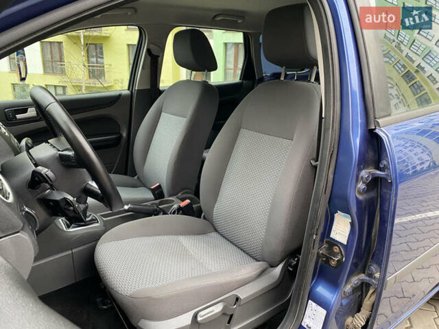 Синий Форд Фокус, объемом двигателя 1.56 л и пробегом 247 тыс. км за 4200 $, фото 12 на Automoto.ua