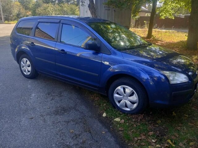 Синий Форд Фокус, объемом двигателя 1.6 л и пробегом 367 тыс. км за 3798 $, фото 3 на Automoto.ua