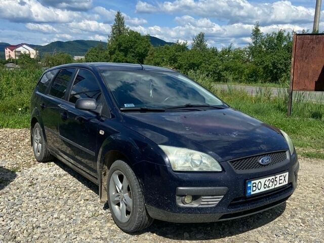 Синий Форд Фокус, объемом двигателя 1.75 л и пробегом 350 тыс. км за 3800 $, фото 2 на Automoto.ua