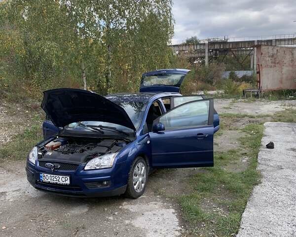 Синий Форд Фокус, объемом двигателя 1.6 л и пробегом 256 тыс. км за 4500 $, фото 1 на Automoto.ua