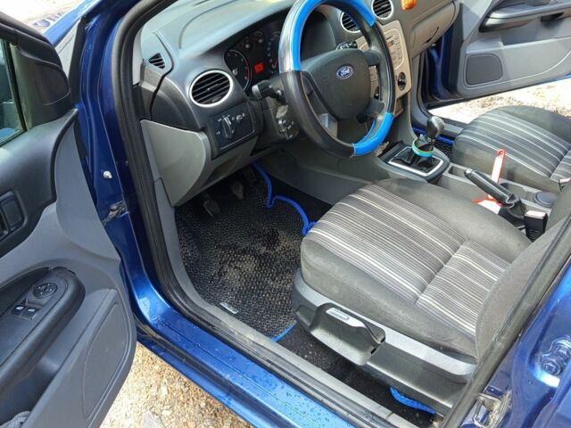 Синий Форд Фокус, объемом двигателя 0 л и пробегом 1 тыс. км за 4500 $, фото 4 на Automoto.ua