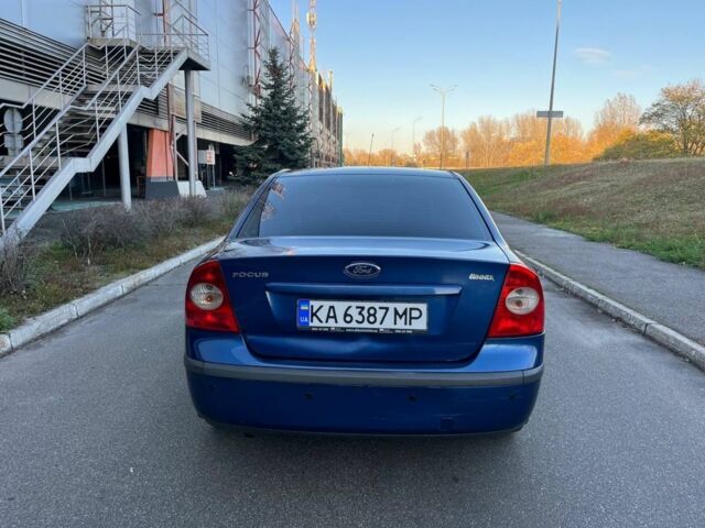 Синий Форд Фокус, объемом двигателя 1.6 л и пробегом 288 тыс. км за 3700 $, фото 3 на Automoto.ua