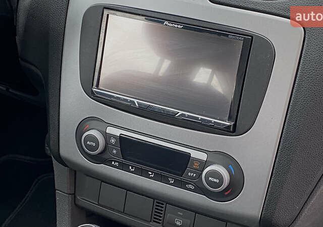 Синий Форд Фокус, объемом двигателя 1.6 л и пробегом 231 тыс. км за 5250 $, фото 54 на Automoto.ua