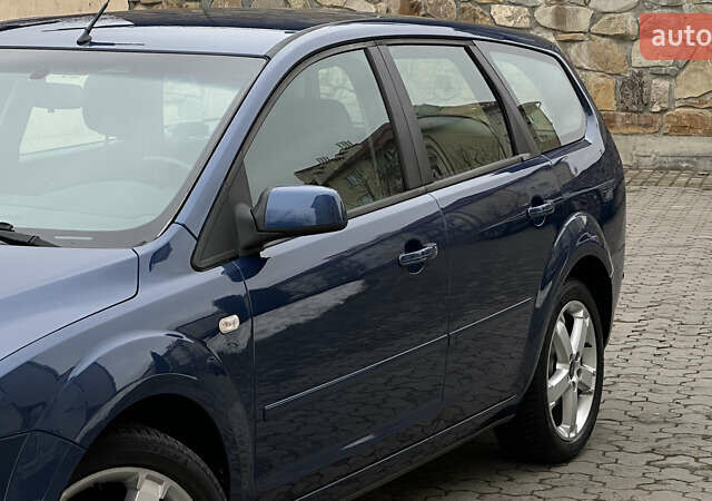 Синий Форд Фокус, объемом двигателя 1.6 л и пробегом 231 тыс. км за 4999 $, фото 5 на Automoto.ua