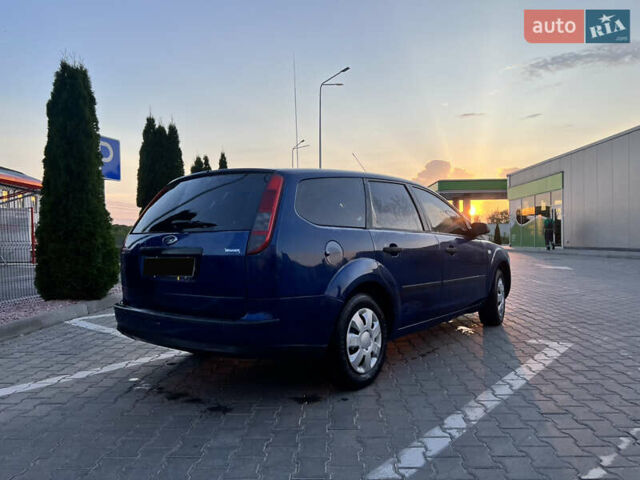 Синий Форд Фокус, объемом двигателя 1.6 л и пробегом 295 тыс. км за 3800 $, фото 2 на Automoto.ua