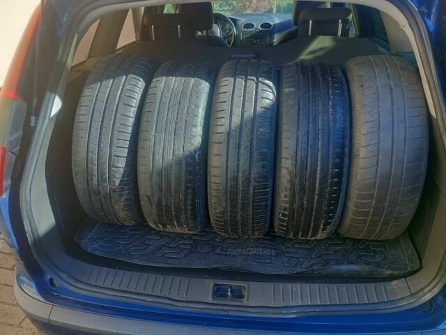 Синий Форд Фокус, объемом двигателя 1.6 л и пробегом 367 тыс. км за 3798 $, фото 7 на Automoto.ua