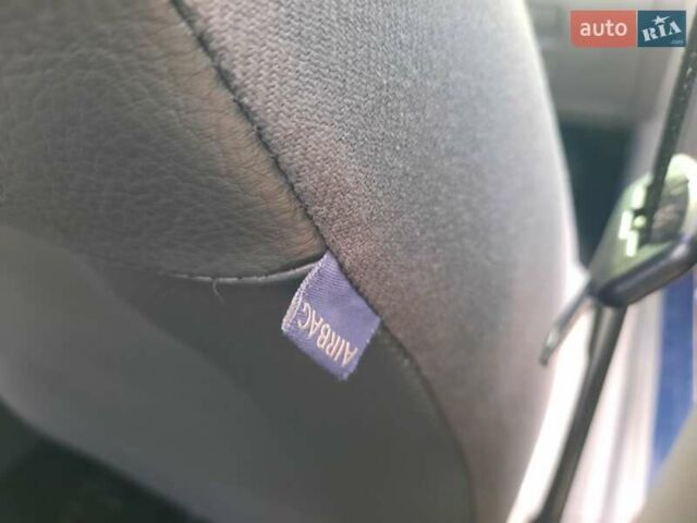 Синий Форд Фокус, объемом двигателя 1.6 л и пробегом 360 тыс. км за 4550 $, фото 67 на Automoto.ua