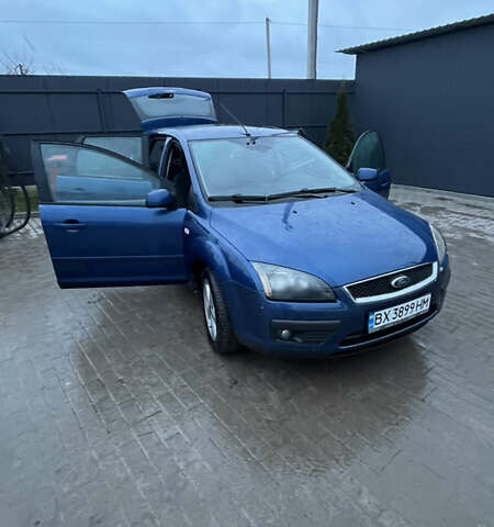 Синий Форд Фокус, объемом двигателя 1.6 л и пробегом 306 тыс. км за 4850 $, фото 1 на Automoto.ua