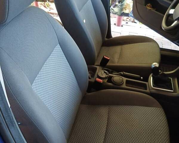 Синій Форд Фокус, об'ємом двигуна 1.6 л та пробігом 202 тис. км за 5400 $, фото 11 на Automoto.ua