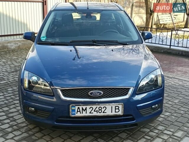 Синий Форд Фокус, объемом двигателя 1.8 л и пробегом 202 тыс. км за 5500 $, фото 7 на Automoto.ua