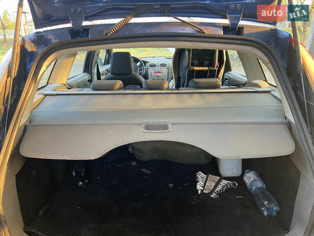 Синій Форд Фокус, об'ємом двигуна 1.6 л та пробігом 280 тис. км за 4200 $, фото 4 на Automoto.ua