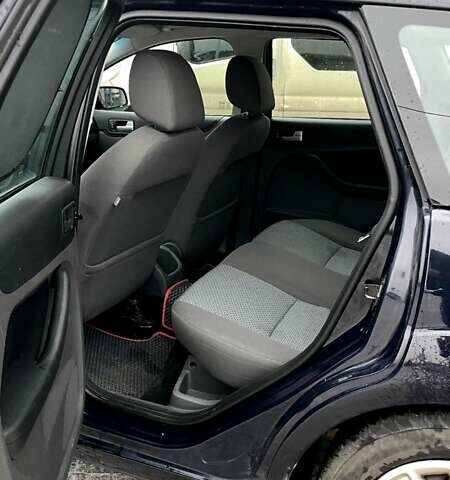 Синий Форд Фокус, объемом двигателя 1.8 л и пробегом 213 тыс. км за 5000 $, фото 11 на Automoto.ua