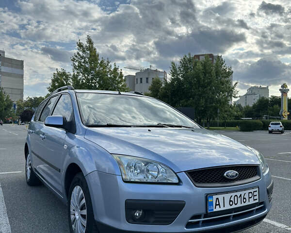 Синий Форд Фокус, объемом двигателя 1.8 л и пробегом 208 тыс. км за 5750 $, фото 2 на Automoto.ua