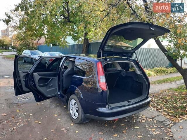 Синий Форд Фокус, объемом двигателя 1.6 л и пробегом 360 тыс. км за 4550 $, фото 92 на Automoto.ua