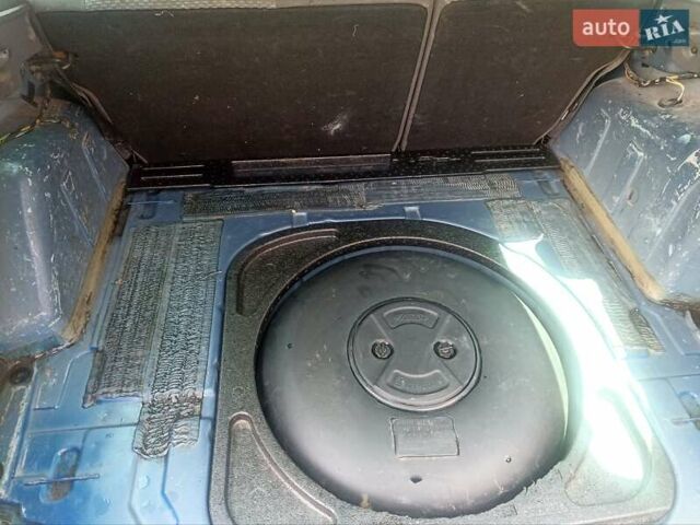 Синий Форд Фокус, объемом двигателя 1.8 л и пробегом 255 тыс. км за 4300 $, фото 24 на Automoto.ua