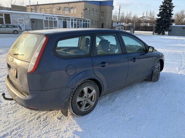 Синий Форд Фокус, объемом двигателя 1.6 л и пробегом 290 тыс. км за 3500 $, фото 1 на Automoto.ua
