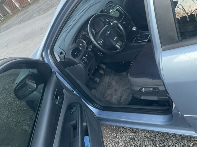 Синий Форд Фокус, объемом двигателя 1.6 л и пробегом 430 тыс. км за 1500 $, фото 4 на Automoto.ua