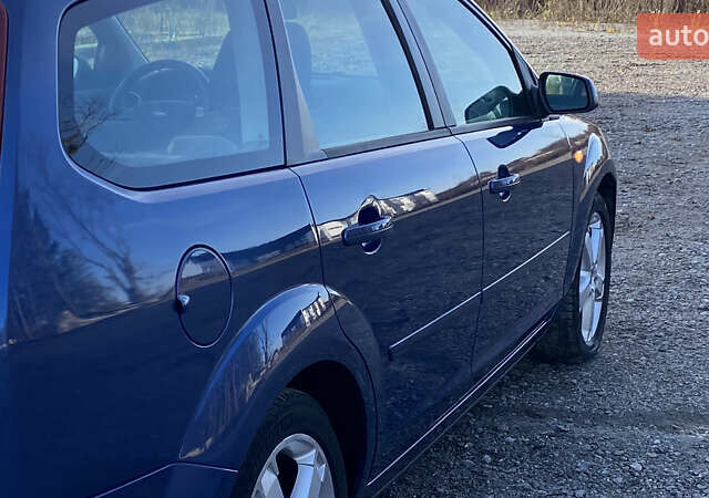 Синий Форд Фокус, объемом двигателя 1.6 л и пробегом 231 тыс. км за 5250 $, фото 23 на Automoto.ua