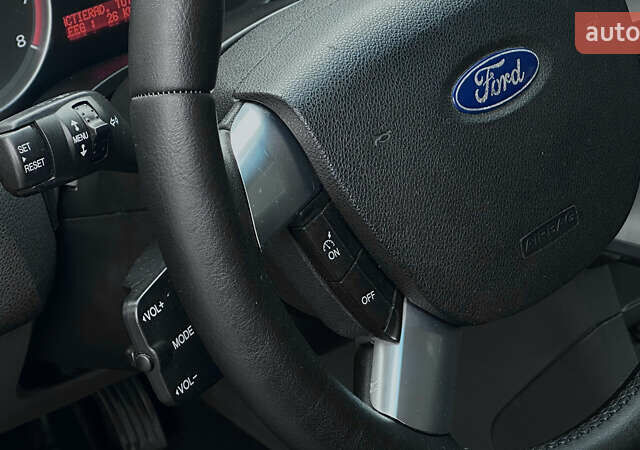 Синий Форд Фокус, объемом двигателя 1.6 л и пробегом 231 тыс. км за 4999 $, фото 45 на Automoto.ua