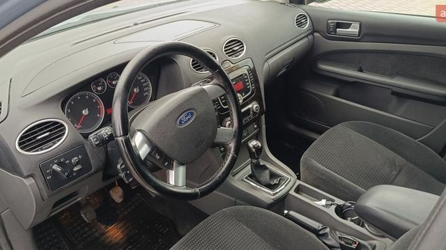 Синій Форд Фокус, об'ємом двигуна 1.6 л та пробігом 231 тис. км за 4900 $, фото 6 на Automoto.ua