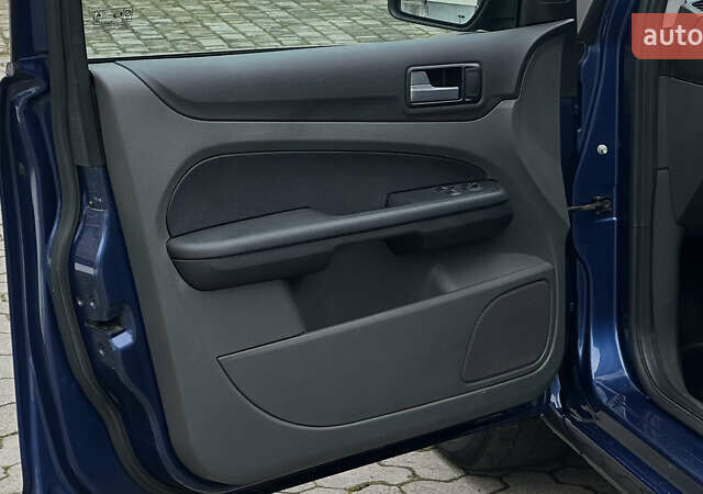 Синий Форд Фокус, объемом двигателя 1.6 л и пробегом 231 тыс. км за 4999 $, фото 50 на Automoto.ua