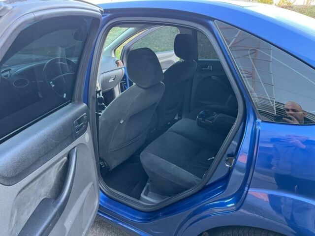 Синий Форд Фокус, объемом двигателя 1.6 л и пробегом 288 тыс. км за 3700 $, фото 10 на Automoto.ua