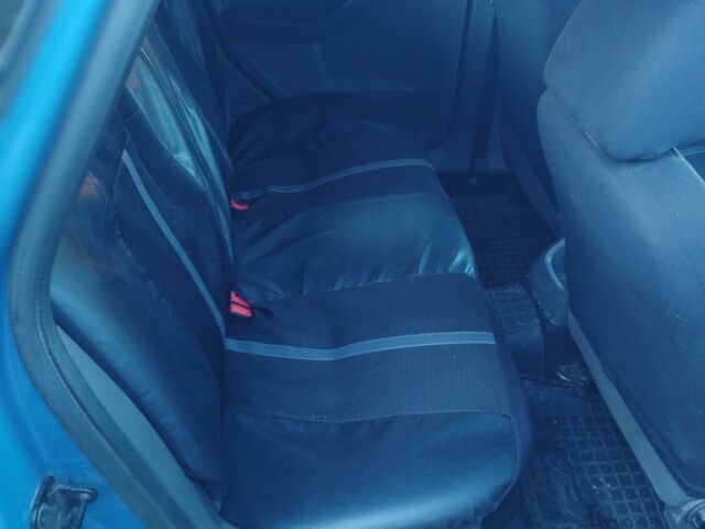 Синій Форд Фокус, об'ємом двигуна 1.5 л та пробігом 272 тис. км за 2500 $, фото 1 на Automoto.ua