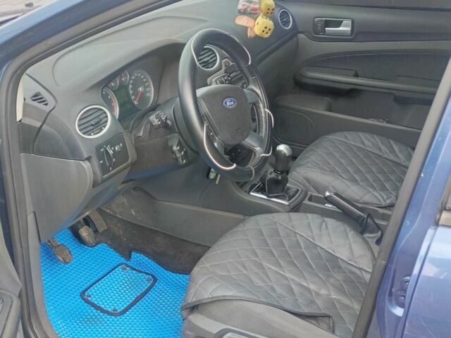 Синій Форд Фокус, об'ємом двигуна 1.8 л та пробігом 212 тис. км за 4650 $, фото 5 на Automoto.ua