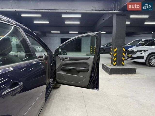 Форд Фокус 2007 в Черновцах на Automoto.ua Синий Форд Фокус, объемом двигателя 1.56 л и пробегом 260 тыс. км за 4800 $, фото 9 на Automoto.ua