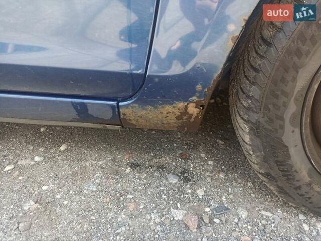 Синий Форд Фокус, объемом двигателя 1.8 л и пробегом 255 тыс. км за 4300 $, фото 12 на Automoto.ua