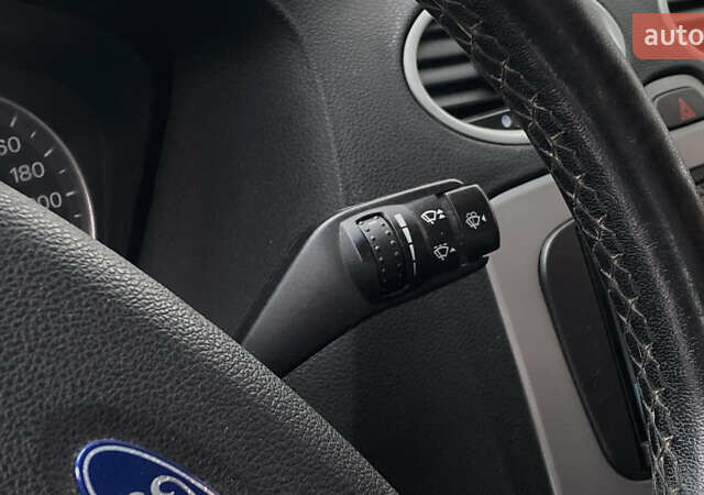 Синий Форд Фокус, объемом двигателя 1.6 л и пробегом 231 тыс. км за 5250 $, фото 44 на Automoto.ua