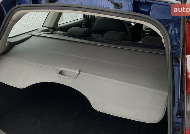 Синий Форд Фокус, объемом двигателя 1.6 л и пробегом 231 тыс. км за 5250 $, фото 68 на Automoto.ua