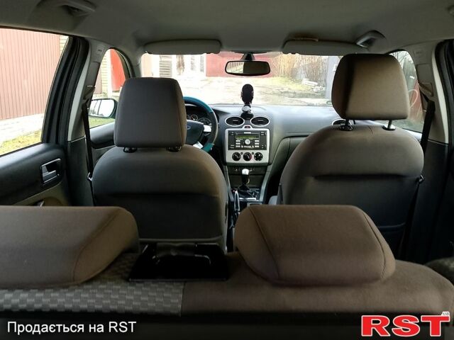 Синій Форд Фокус, об'ємом двигуна 1.6 л та пробігом 200 тис. км за 4800 $, фото 5 на Automoto.ua