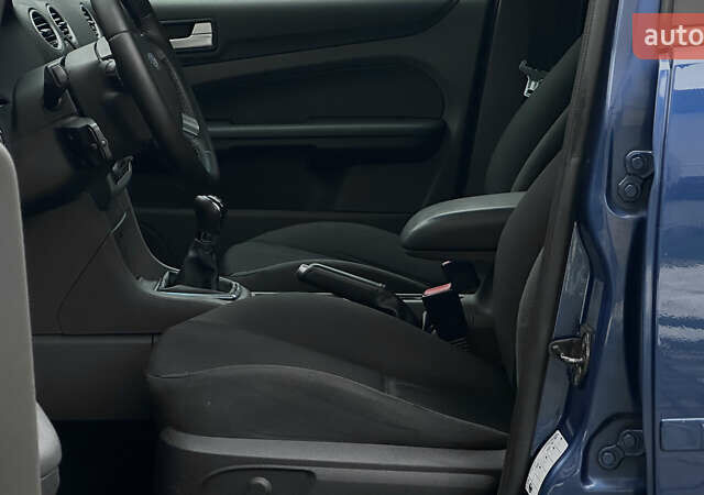 Синий Форд Фокус, объемом двигателя 1.6 л и пробегом 231 тыс. км за 4999 $, фото 56 на Automoto.ua