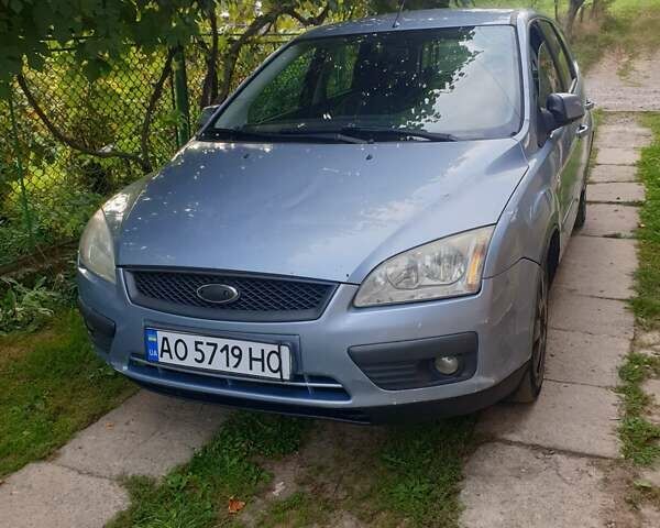 Синий Форд Фокус, объемом двигателя 1.6 л и пробегом 276 тыс. км за 2900 $, фото 4 на Automoto.ua