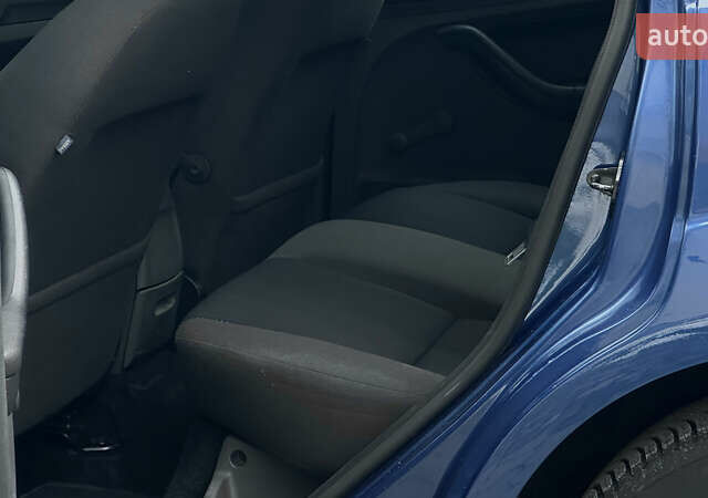 Синий Форд Фокус, объемом двигателя 1.6 л и пробегом 231 тыс. км за 4999 $, фото 59 на Automoto.ua